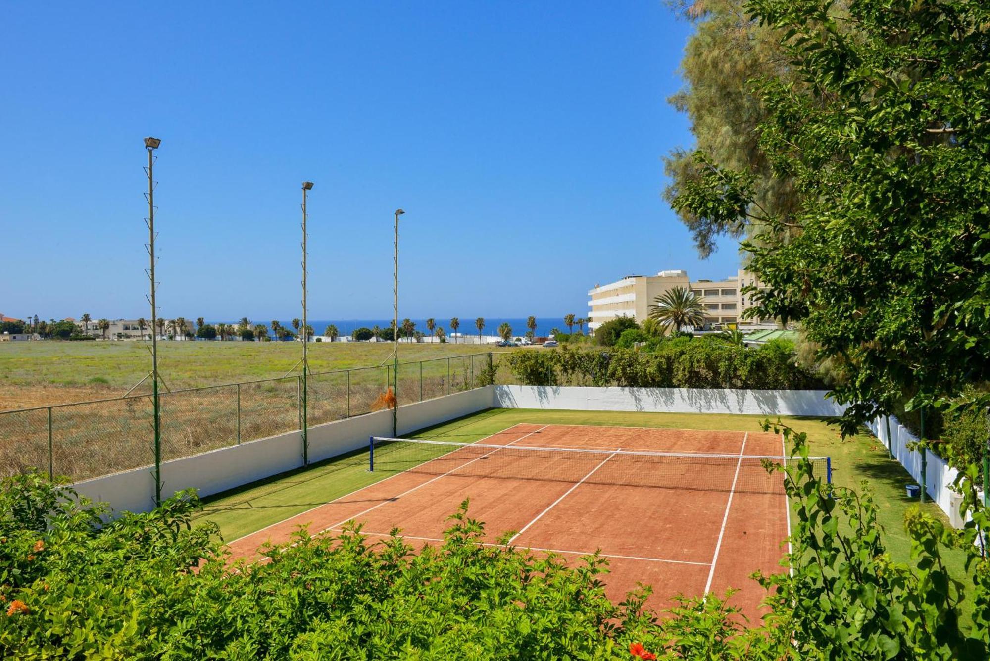 Aparthotel Gardens 3*